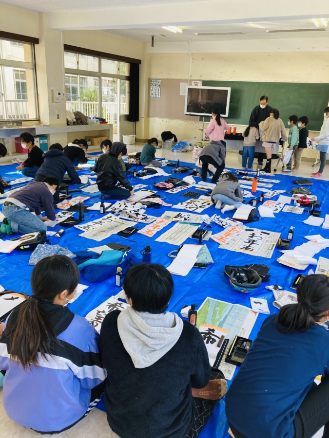 西江原町放課後児童クラブかぶと山っ子習字教室❗️