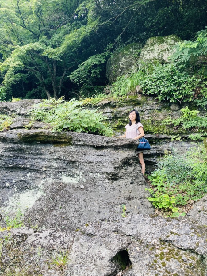 岡山県指定天然記念物「千手院の浪形岩」